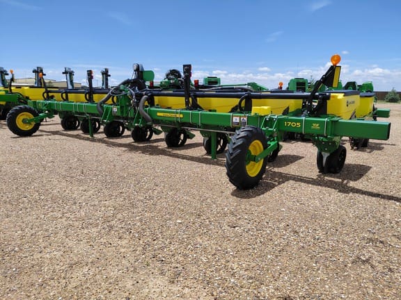 2021 John Deere 1705 Equipment Image0