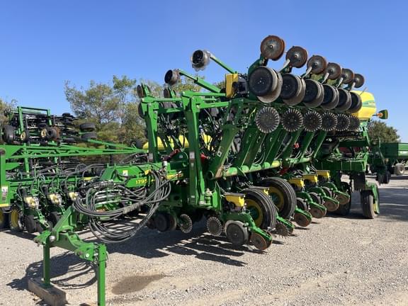Image of John Deere 1795 Primary image