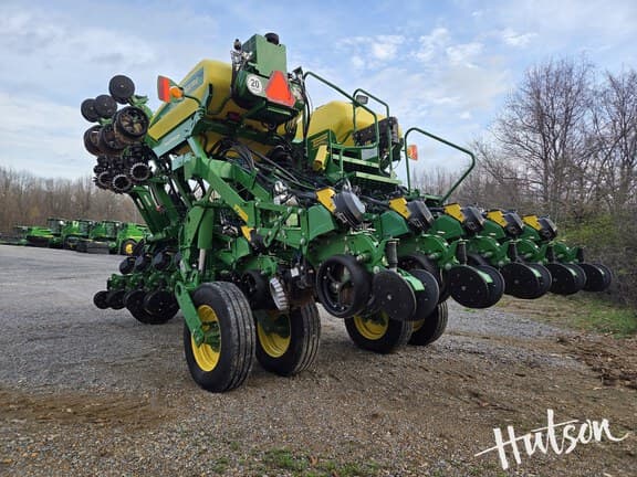 Image of John Deere 1795 equipment image 2