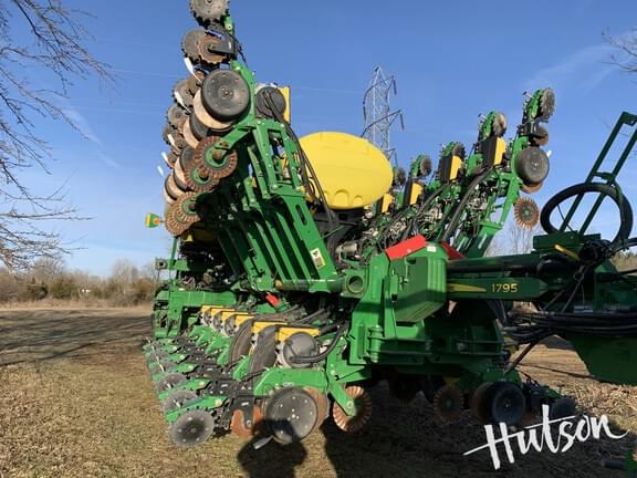 Image of John Deere 1795 equipment image 4