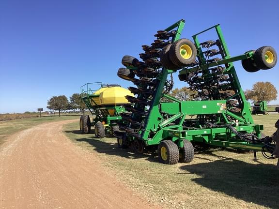 Image of John Deere 1890 equipment image 3