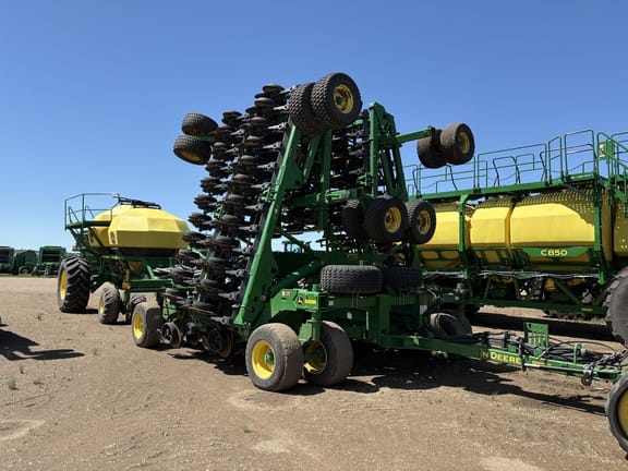 2021 John Deere 1890 Equipment Image0