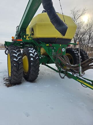 Image of John Deere 1890 equipment image 2