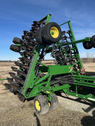 Image of John Deere 1890 equipment image 2