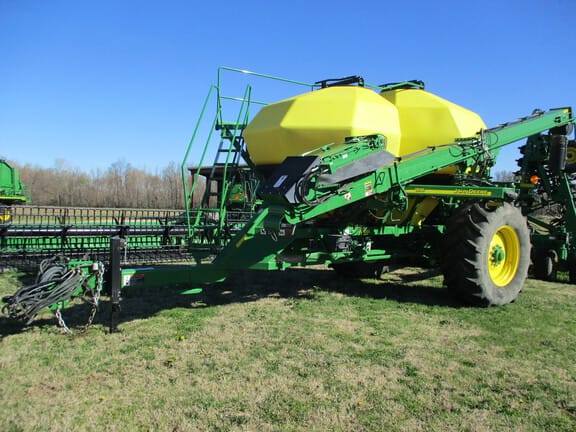 2021 John Deere 1910 Equipment Image0