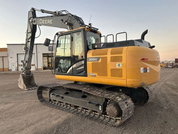 Image of John Deere 200G equipment image 2