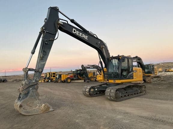 Image of John Deere 200G Primary image