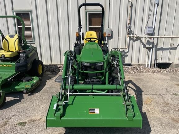 Image of John Deere 2025R equipment image 1