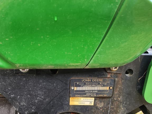 Image of John Deere 2025R equipment image 2