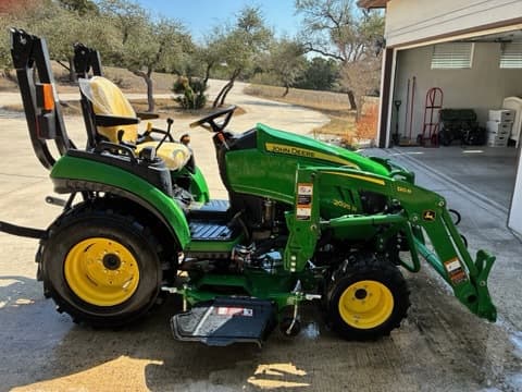 Image of John Deere 2025R equipment image 2