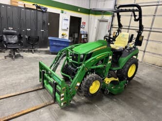 Image of John Deere 2025R equipment image 2