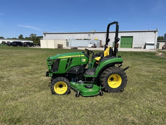 Image of John Deere 2032R Primary image