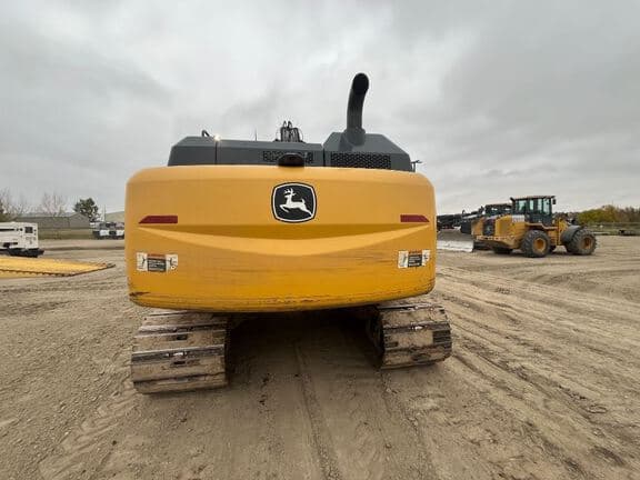Image of John Deere 210G LC equipment image 2