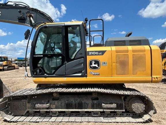 2021 John Deere 210GLC Equipment Image0