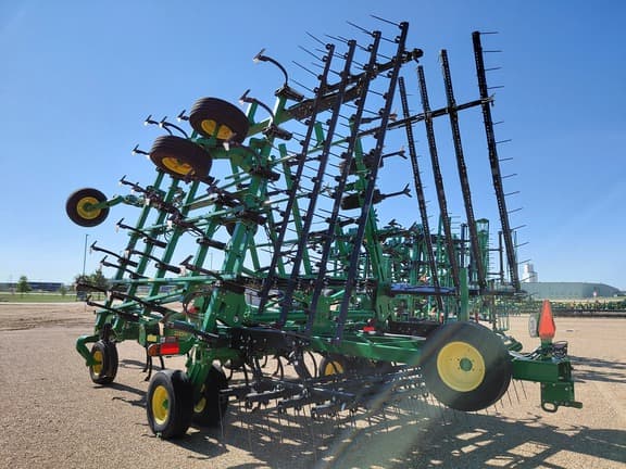 Image of John Deere 2230FH equipment image 2