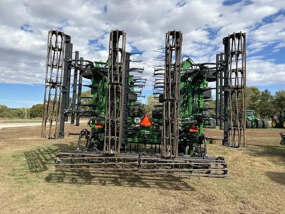 Image of John Deere 2230FH equipment image 4