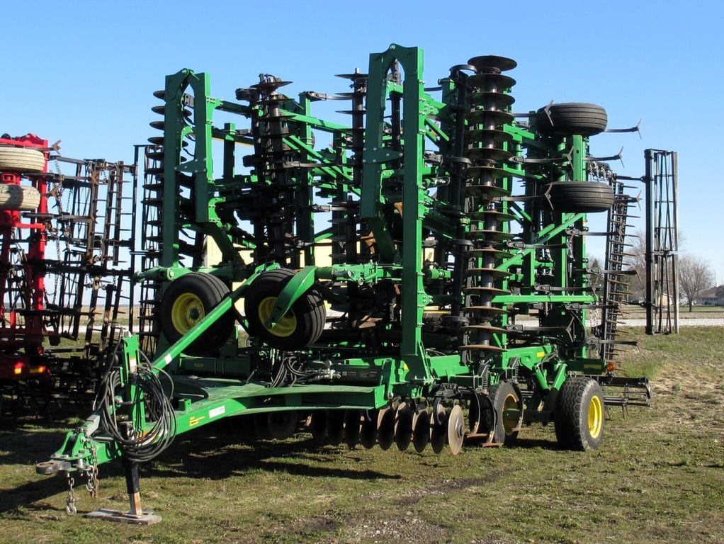 2021 John Deere 2330 Equipment Image0