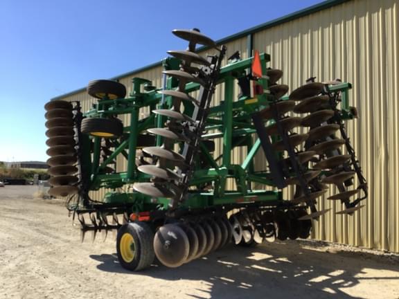 Image of John Deere 2635 equipment image 2