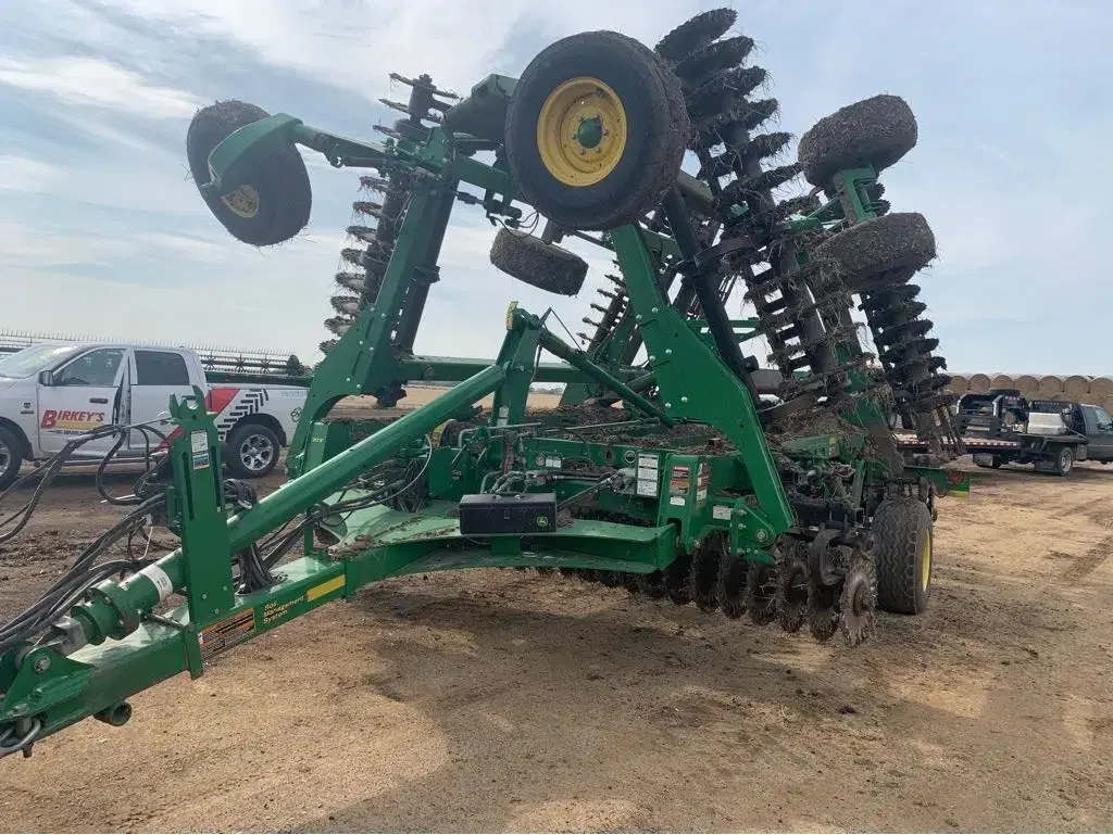 Image of John Deere 2660VT Primary image