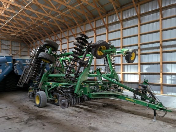2021 John Deere 2660VT Equipment Image0
