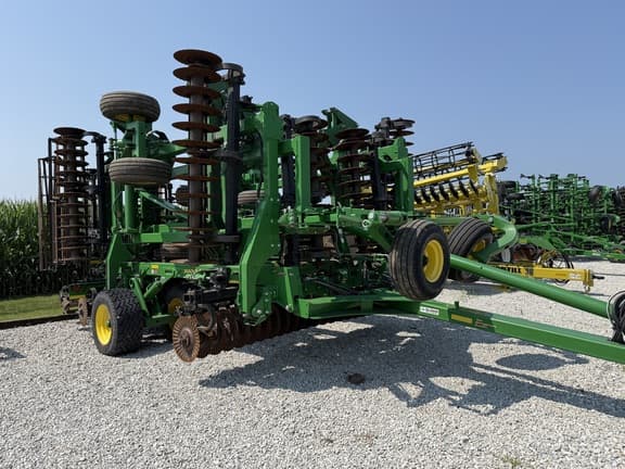 Image of John Deere 2660VT Primary image