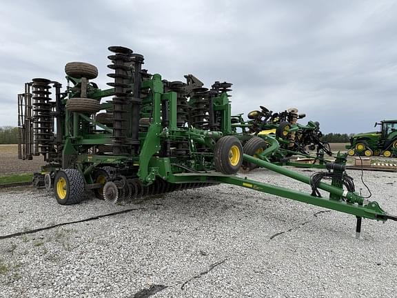 Image of John Deere 2660VT Primary image