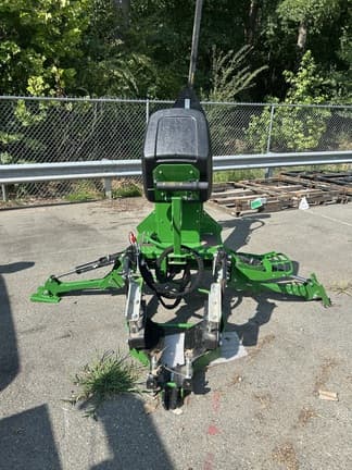 Image of John Deere 270B Primary image