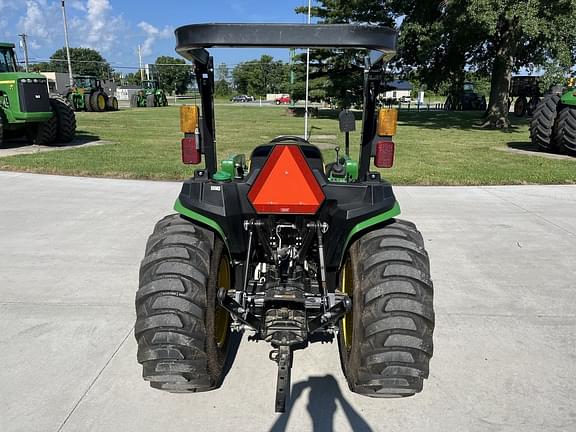 Image of John Deere 3025E equipment image 4