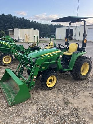 Image of John Deere 3025E equipment image 2