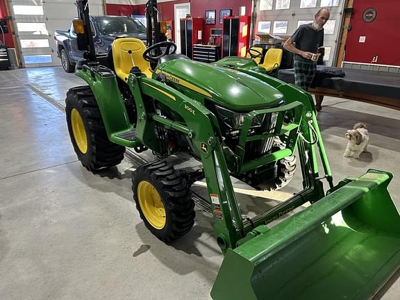 Image of John Deere 3025E equipment image 2