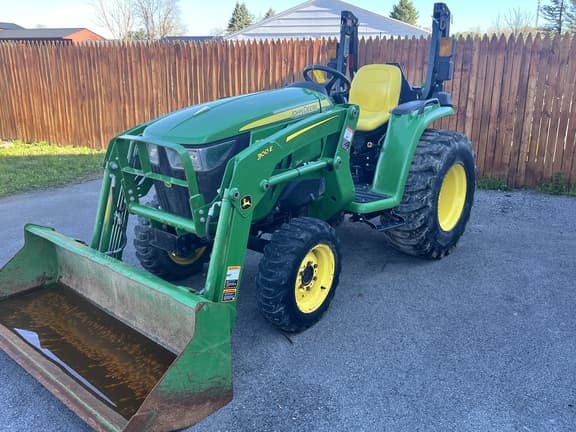 Image of John Deere 3025E equipment image 3
