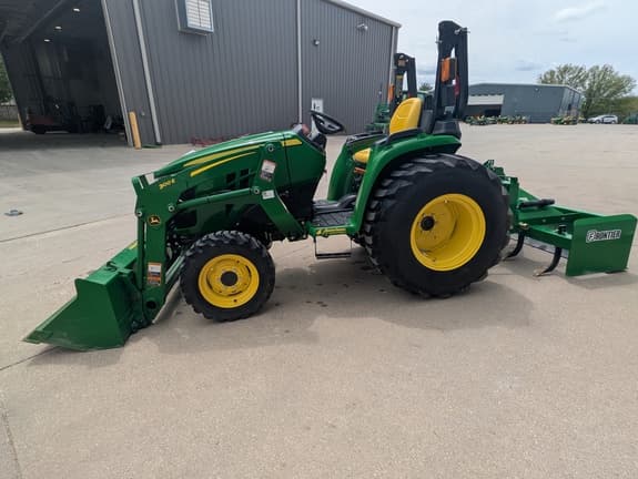 Image of John Deere 3025E equipment image 3