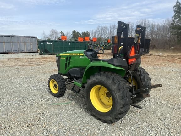 Image of John Deere 3025E equipment image 1