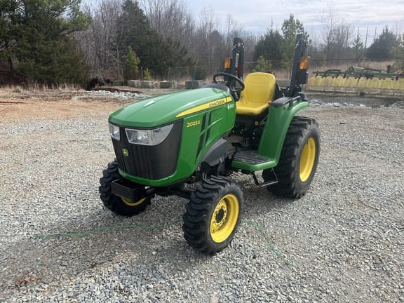 2021 John Deere 3025E Equipment Image0