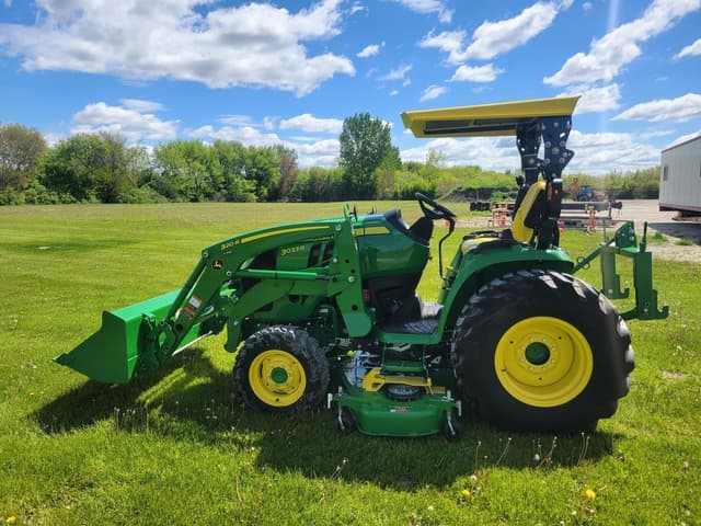 Image of John Deere 3033R equipment image 3