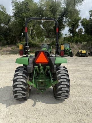 Image of John Deere 3035D equipment image 1