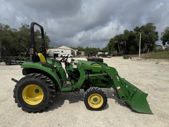 Image of John Deere 3035D Primary image