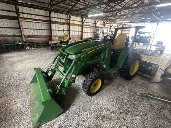 Image of John Deere 3039R equipment image 1