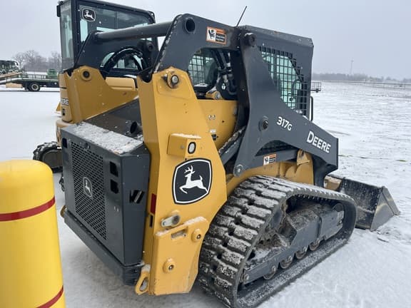 Image of John Deere 317G equipment image 4