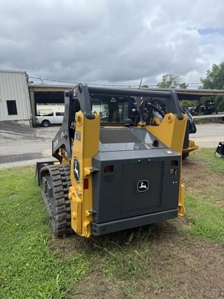 Image of John Deere 317G equipment image 4