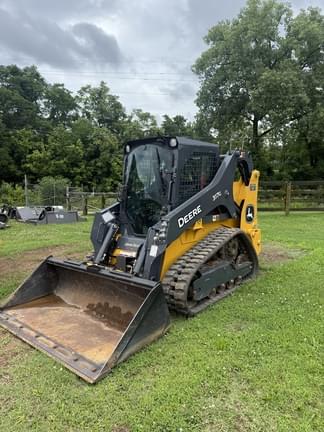 Image of John Deere 317G equipment image 2