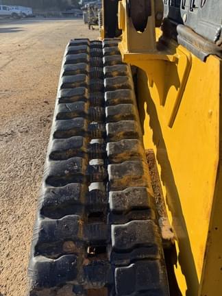 Image of John Deere 317G equipment image 1