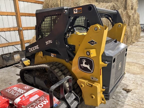 Image of John Deere 317G equipment image 2