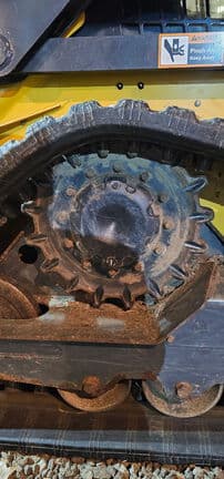 Image of John Deere 317G equipment image 4