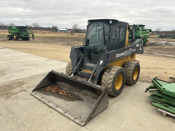 Image of John Deere 320G equipment image 1