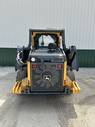 Image of John Deere 324G equipment image 3