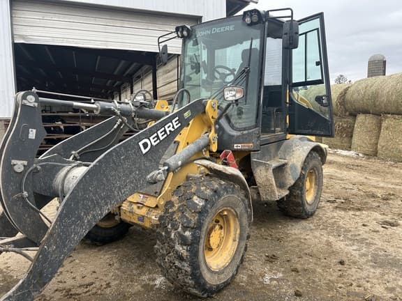 Image of John Deere 324L equipment image 1