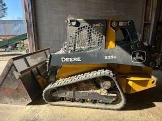 Image of John Deere 325G equipment image 3
