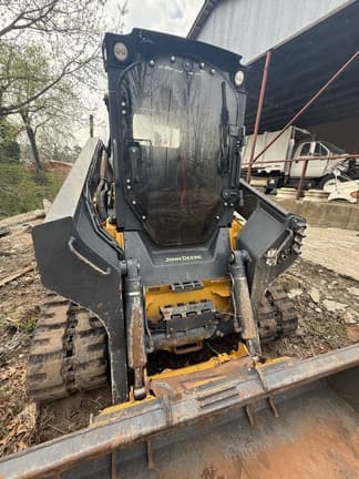 Image of John Deere 331G equipment image 1