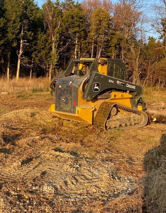 Image of John Deere 331G equipment image 4